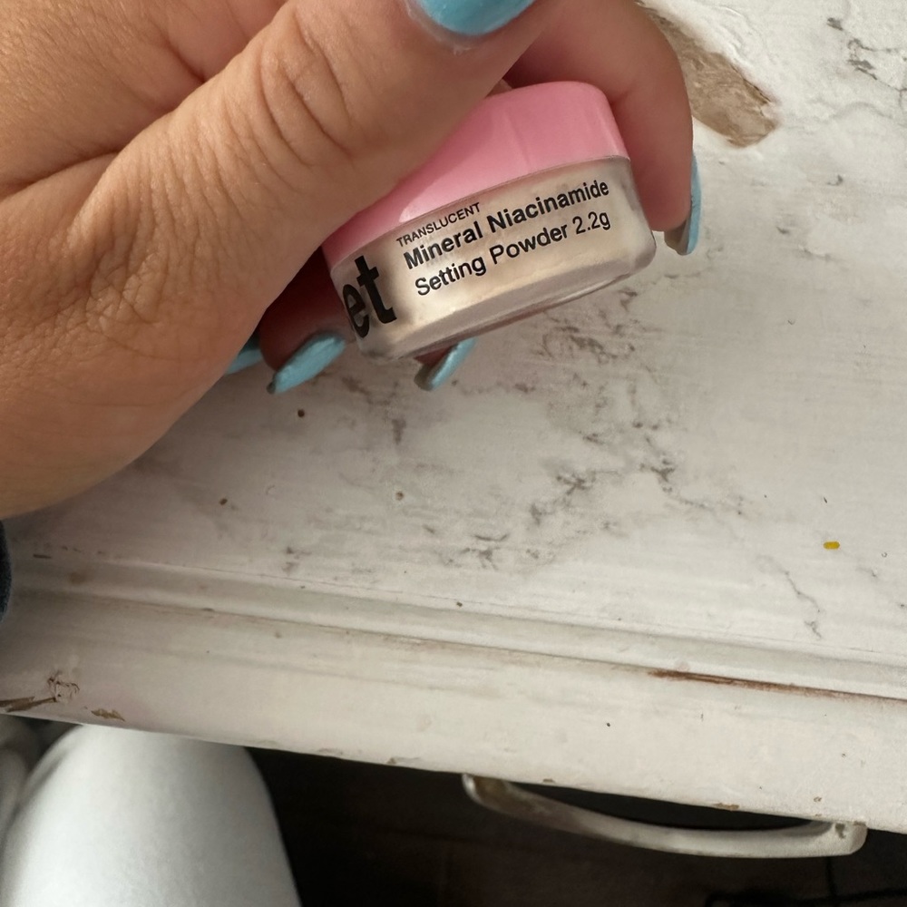 Toy factory setting powder
